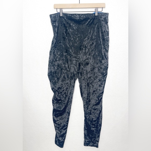 Yitty Black Velour Plusshy Shaping High Waist Legging NWT Size 3X - Picture 3 of 9